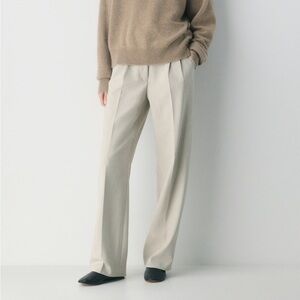 Aritzia Re-essential Effortless Pants